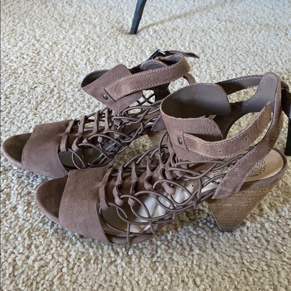 Vince Camuto sandals - Picture 3 of 3